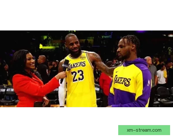 NBA历史首例父子同场助攻 布朗尼接詹姆斯传球命中三分